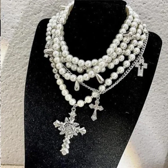 Layered Pearl Necklace Gothic Cross Stacked Necklace 18k gold plated silver new - Picture 4 of 7